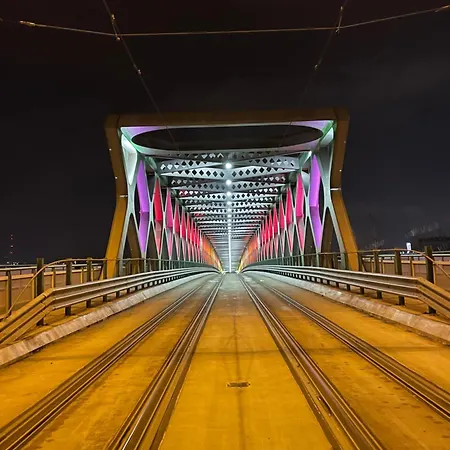 Near The Old Bridge ברטיסלאבה